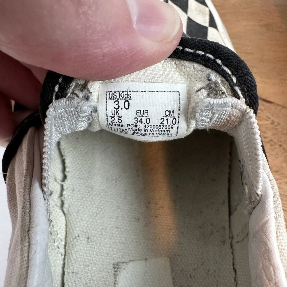 Big Kids Vans Classic Beige Checkerboard Slip On Comfort Sneakers Shoes Size 3 Y